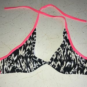 Victoria’s Secret bikini top 34D